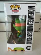 Funko Pop Michelangelo with Surfboard (Con Sticker)