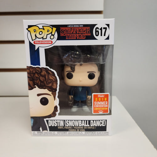 Funko Pop Dustin (Snowball Dance) [Shared Sticker]