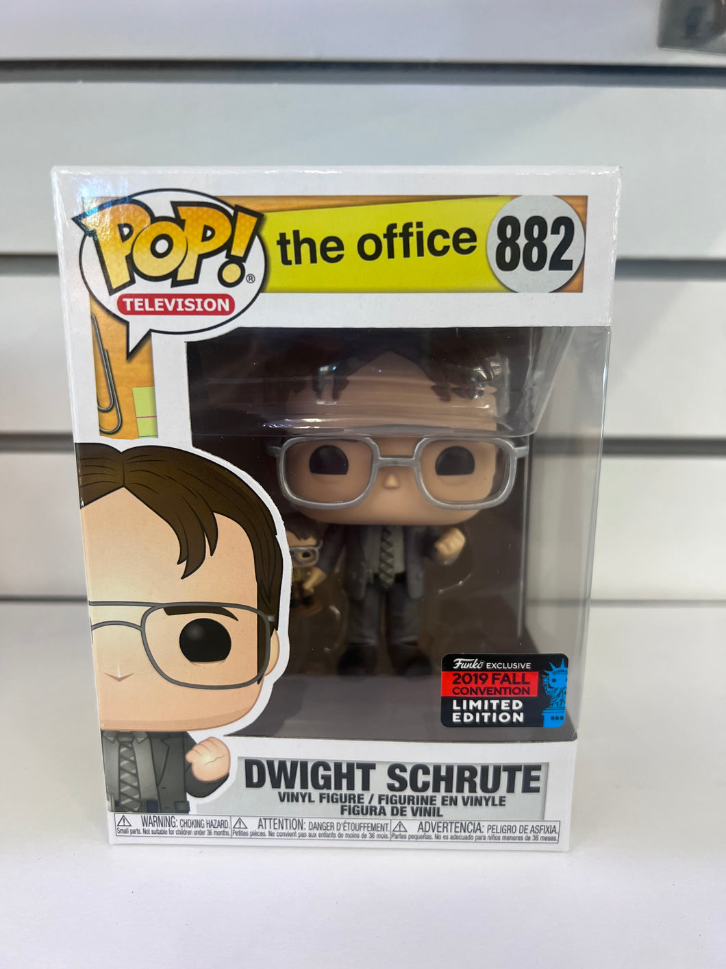Funko Pop Dwight Schrute (w/ Bobblehead) [Shared Sticker]