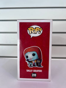 Funko Pop Sally (Seated) (Glow in the Dark) with Cat (Flocked)